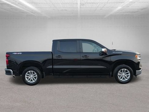 Used 2025 Chevrolet Silverado 1500 LT AWD/4WD image 10