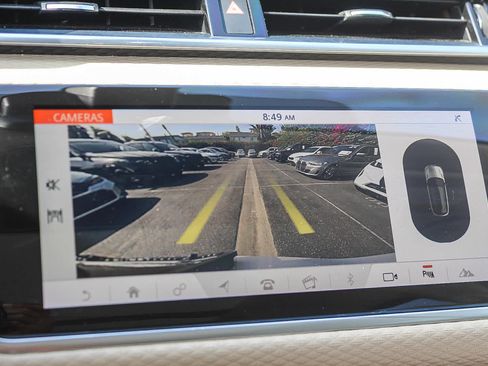 Used 2020 Land Rover Range Rover Velar S AWD/4WD image 26