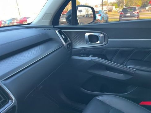 Used 2021 Kia Sorento SX image 31