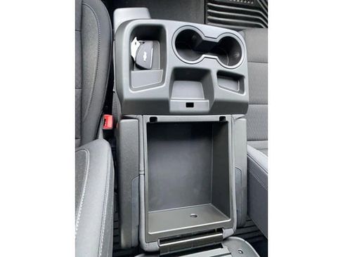 Used 2025 Chevrolet Silverado 1500 LT w/ Convenience Package II image 35