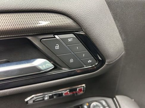 Used 2022 GMC Sierra 1500 AT4 w/ AT4 Premium Package image 15