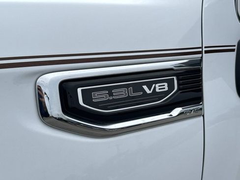 Used 2022 GMC Sierra 1500 SLT w/ SLT Premium Plus Package AWD/4WD image 23