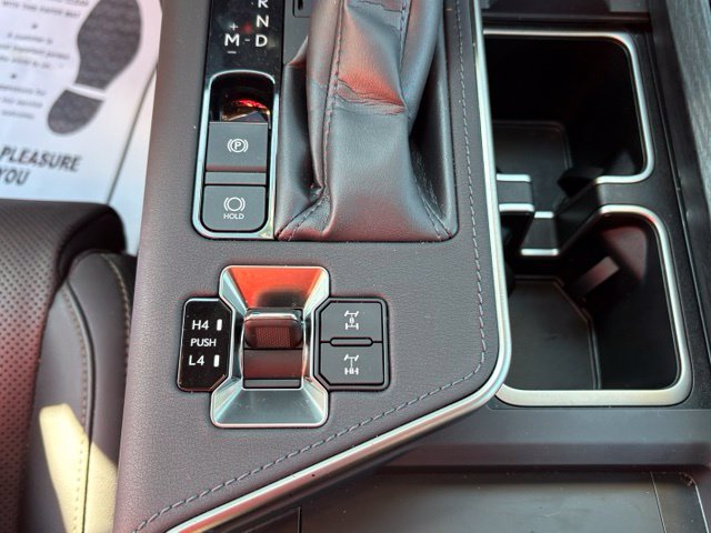 Used 2024 Lexus GX 550 AWD/4WD image 19