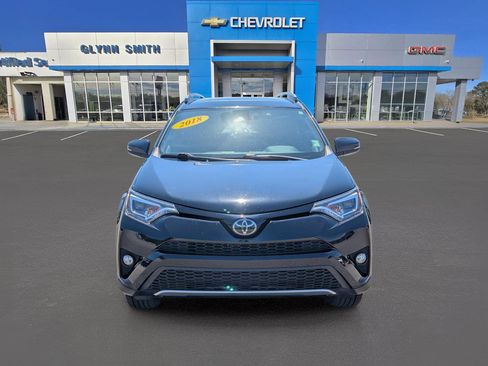 Used 2018 Toyota RAV4 SE w/ Power Extra Value Package FWD image 2