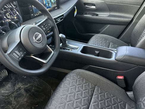 Used 2026 Nissan Kicks SV FWD image 12