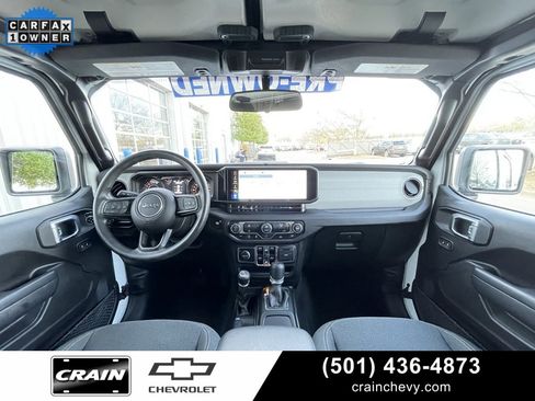 Used 2025 Jeep Gladiator Sport image 27