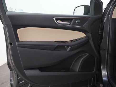 Used 2018 Ford Edge SEL w/ Equipment Group 201A AWD/4WD image 20