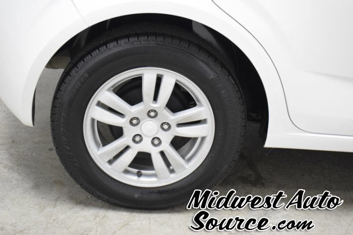 Used 2015 Chevrolet Sonic LT FWD image 9