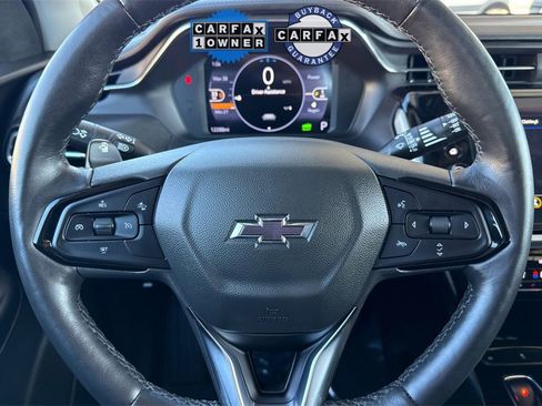 Used 2023 Chevrolet Bolt EUV LT w/ Comfort Package image 33