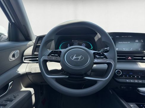 New 2026 Hyundai Elantra Hybrid FWD image 13