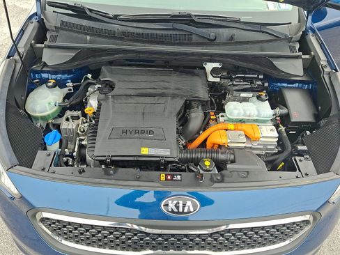 Used 2019 Kia Niro LX image 27