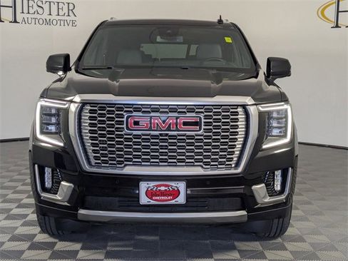 Certified 2023 GMC Yukon Denali image 3