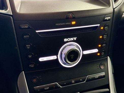 Used 2017 Ford Edge Titanium w/ Technology Package image 17