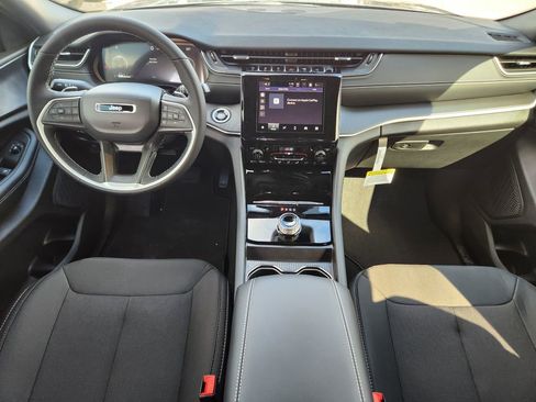 New 2026 Jeep Grand Cherokee Laredo X image 18