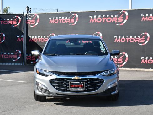 Used 2024 Chevrolet Malibu LT image 2