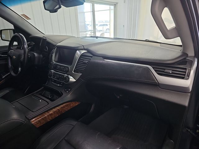 Used 2017 Chevrolet Suburban Premier AWD/4WD image 27