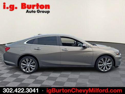 Certified 2018 Chevrolet Malibu Premier w/ Premier Sun and Wheel Package FWD image 7