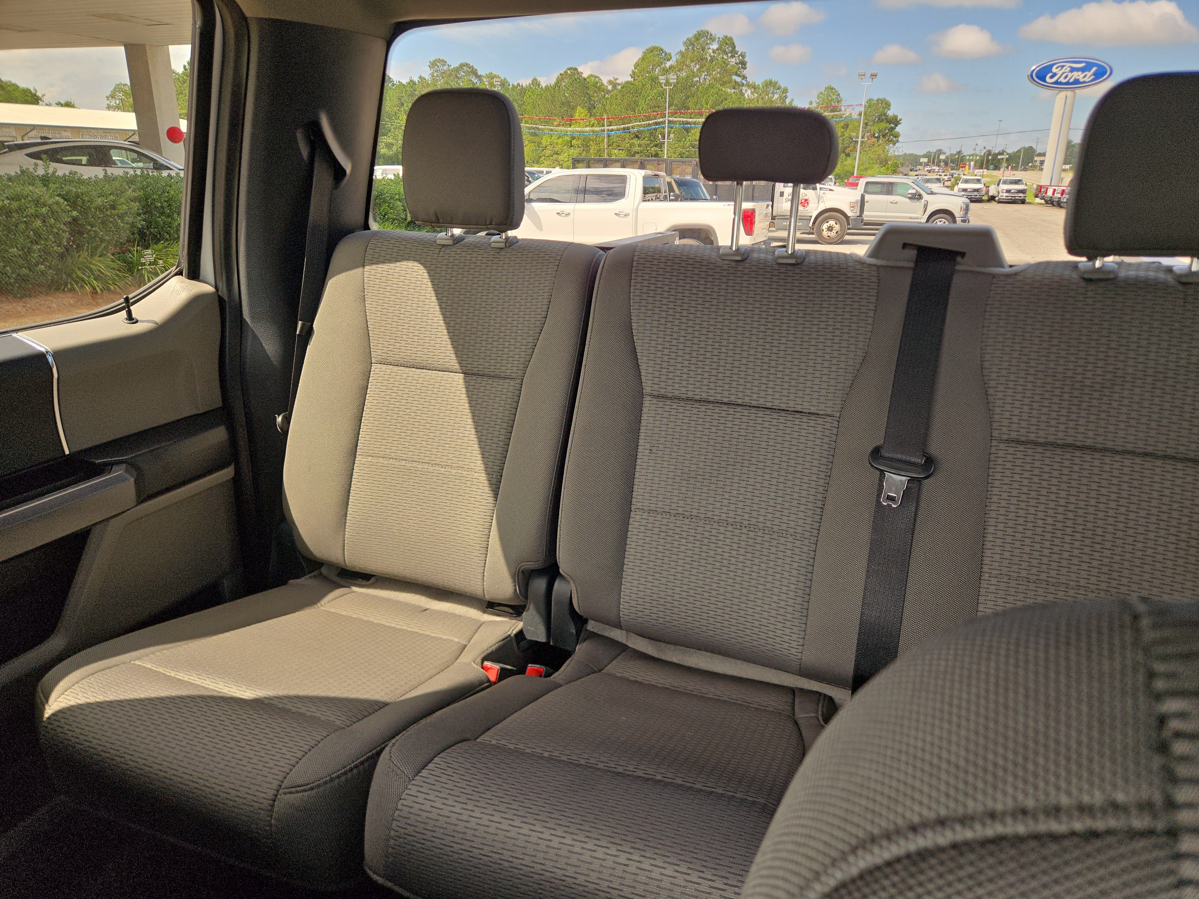 Used 2021 Ford F250 XLT w/ FX4 Off-Road Package AWD/4WD image 17