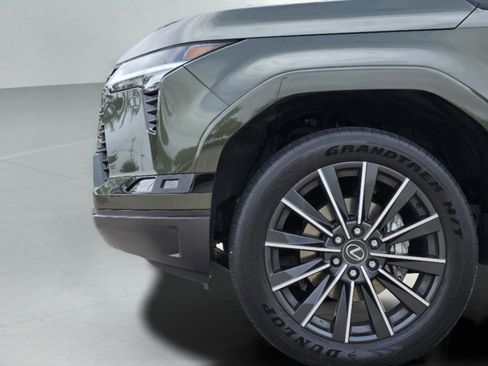 Certified 2025 Lexus GX 550 w/ Accessory Package (2T) AWD/4WD image 40
