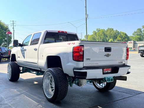 Used 2017 Chevrolet Silverado 2500 High Country w/ Duramax Plus Package AWD/4WD image 5