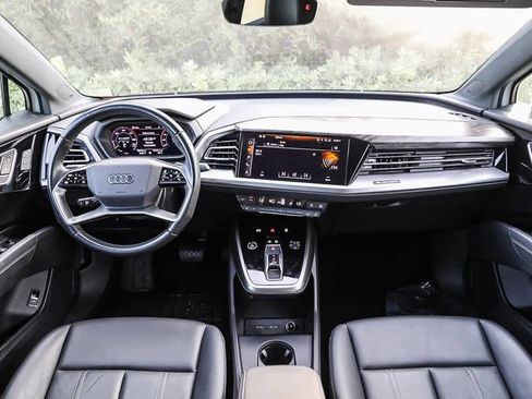 Used 2023 Audi Q4 e-tron Premium Plus w/ Premium Plus image 11