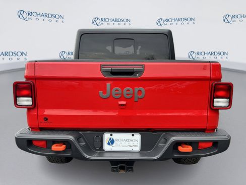 Certified 2021 Jeep Gladiator Mojave image 4