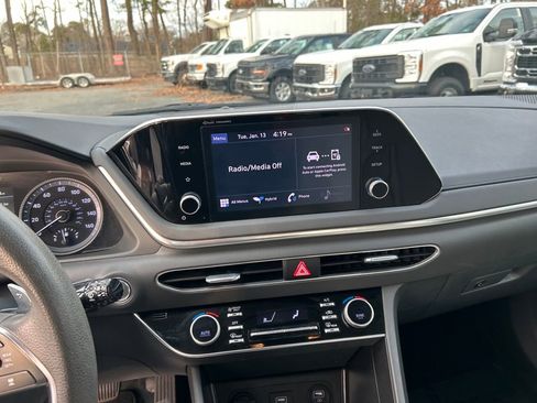 Used 2022 Hyundai Sonata Blue image 17