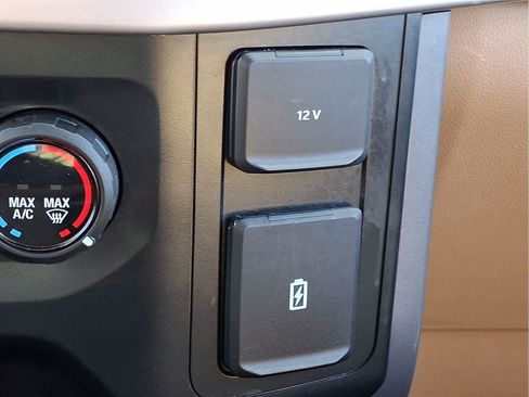 Used 2023 Ford F150 XLT image 23