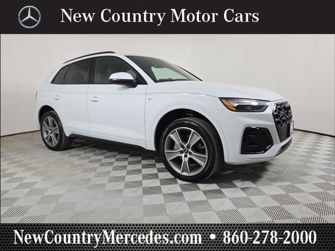Used 2025 Audi Q5 2.0T Premium image 1