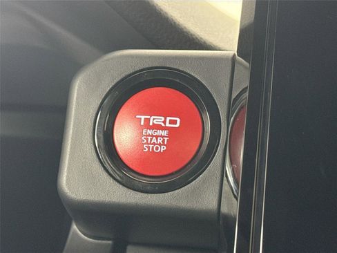 Used 2024 Toyota Tacoma TRD Off-Road image 22