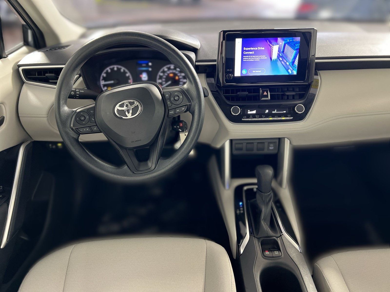 Used 2023 Toyota Corolla Cross L FWD image 23