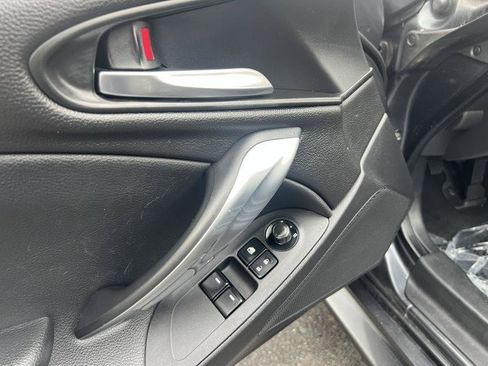 Used 2017 FIAT 124 Spider Classica RWD image 19