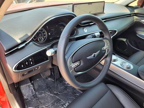 Used 2022 Genesis GV70 2.5T w/ Select Package image 11