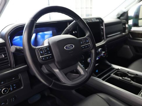Used 2023 Ford F250 Lariat w/ Lariat Ultimate Package AWD/4WD image 19