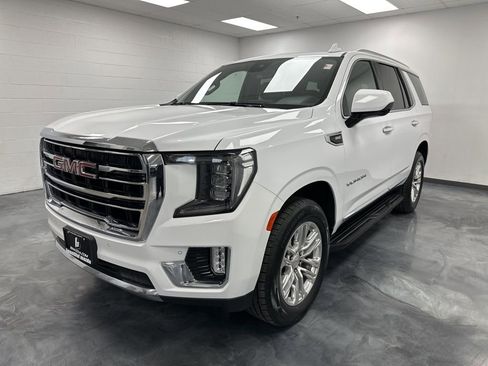 Used 2024 GMC Yukon SLT image 1
