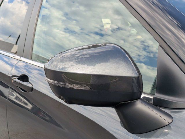 Used 2025 Mitsubishi Outlander SE FWD image 10