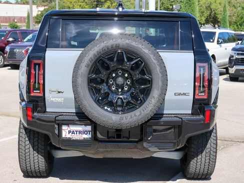 New 2026 GMC Hummer EV SUV image 4