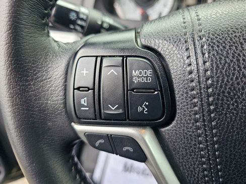 Used 2019 Toyota Sienna SE Premium image 29
