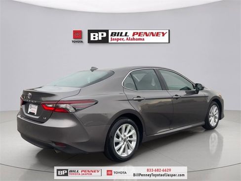 Used 2024 Toyota Camry LE image 5