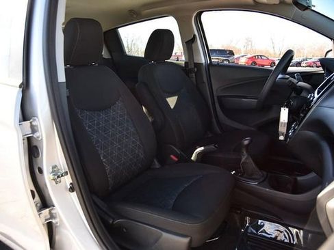 Used 2022 Chevrolet Spark LS image 17