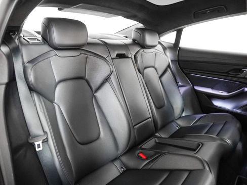 Used 2022 Porsche Taycan GTS image 6