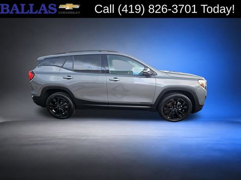 Certified 2021 GMC Terrain SLT w/ Elevation Edition AWD/4WD image 8