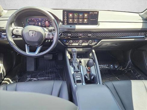 Used 2024 Honda Accord Touring image 16