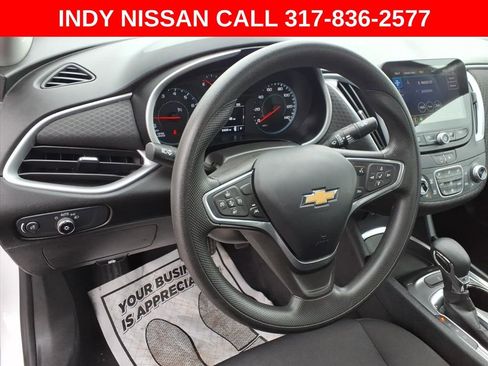 Used 2023 Chevrolet Malibu LT image 10