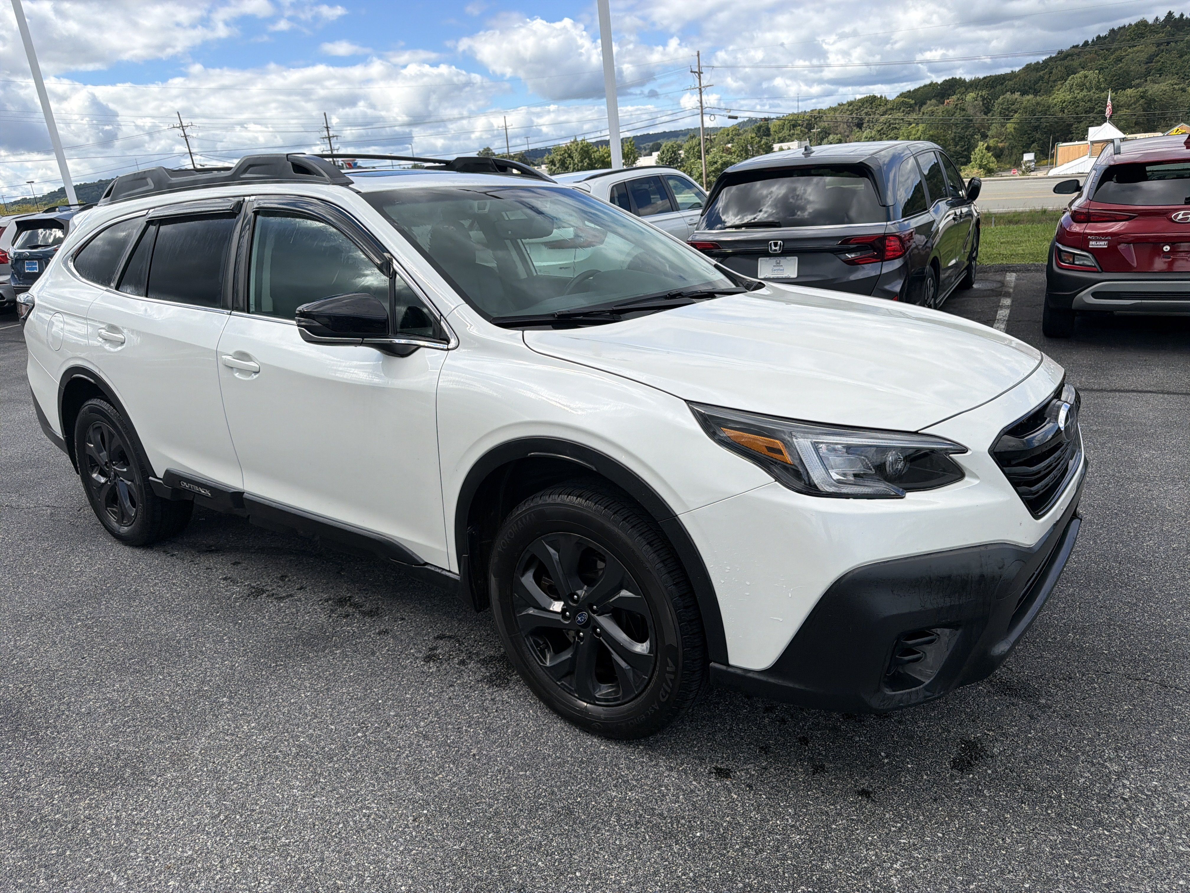 Used 2021 Subaru Outback Onyx Edition XT w/ Popular Package #2 AWD/4WD image 2