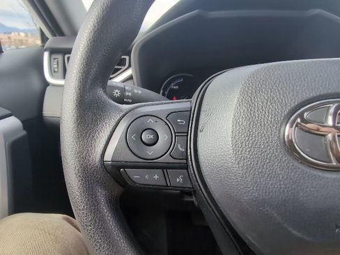 Used 2025 Toyota RAV4 XLE image 14