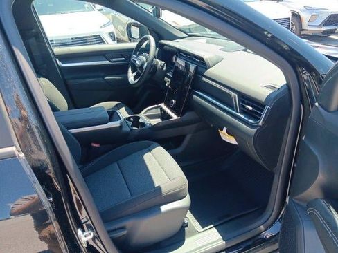 New 2026 GMC Terrain Elevation w/ Technology Package II FWD image 17