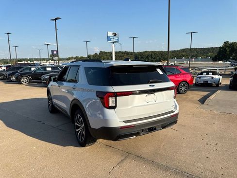 Used 2026 Ford Explorer ST-Line AWD/4WD image 5