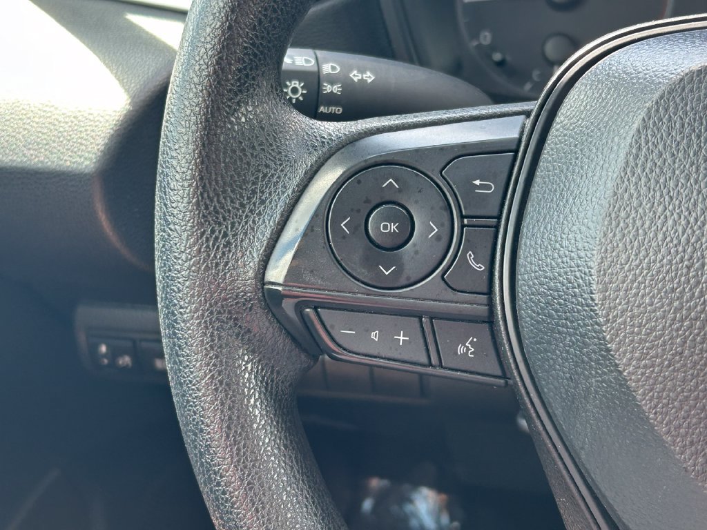 Certified 2025 Toyota Corolla LE FWD image 31