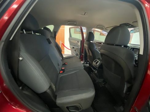 Used 2019 Kia Sorento LX image 18